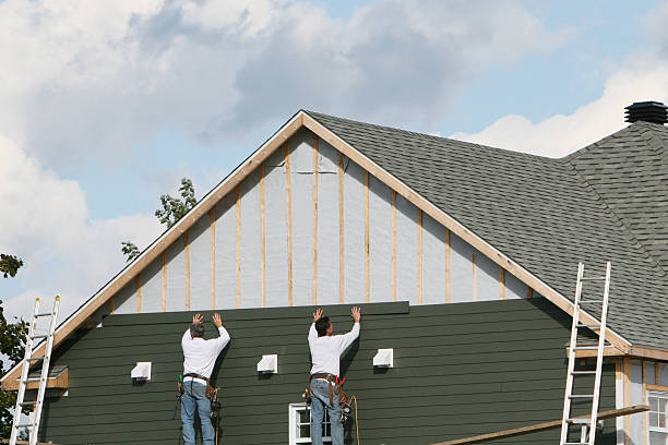 Professional Siding technician working in Monmouth Junction, NJ